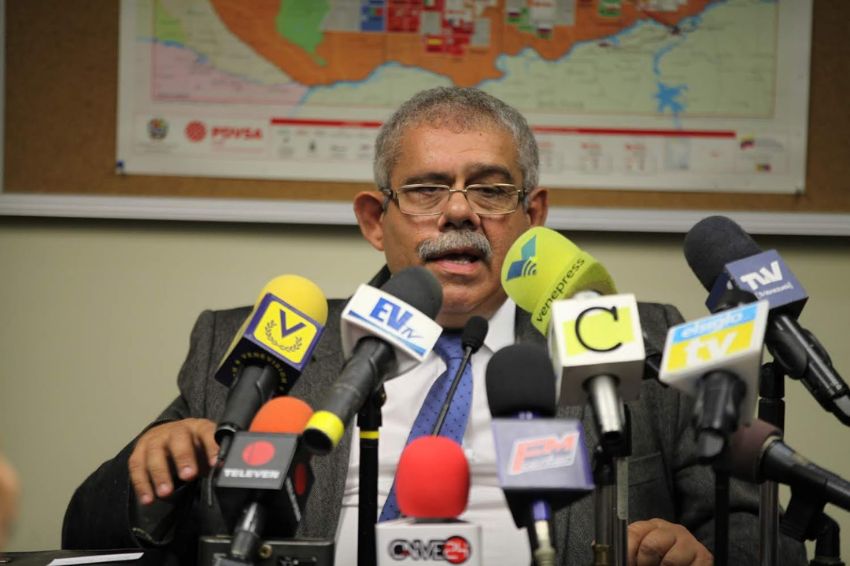 Producción petrolera podría retroceder a 700.000 barriles diarios por cese de licencias 3 ELIAS MATTA AN