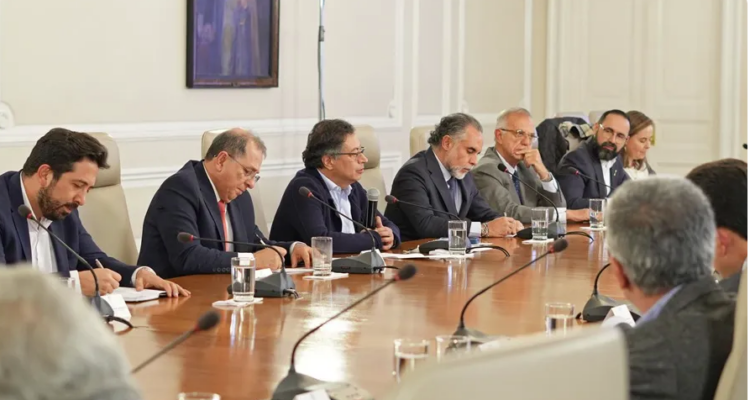 Petro y Ministros