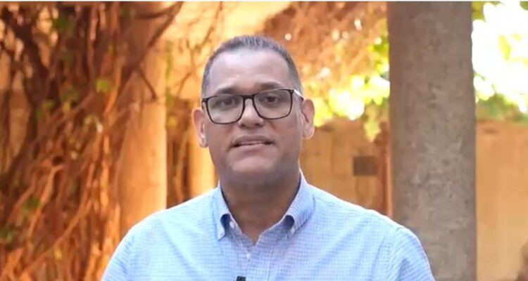 Dr. Ian Carlos Torres propone reformar el Poder Ciudadano en la nueva constitución 1 Dr. Ian Carlos Torres