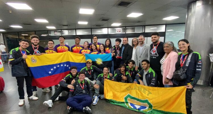 Delegaciones del Team Ka’i y Team Audaces de Robótica e Inteligencia Artificial llegaron de Italia con dos importantes triunfos 1 Team