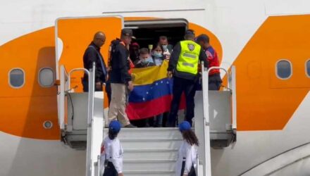 imagedeportados83894