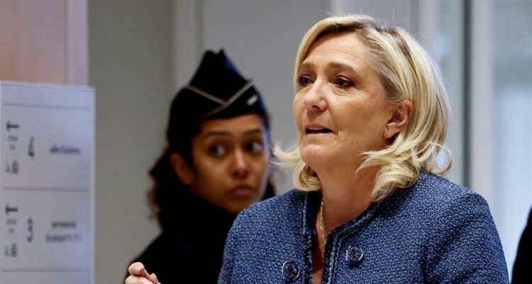 La ultraderechista Marine Le Pen fue declarada culpable por malversación de fondos e inhabilitada a ejercer cargos públicos 1 Marine Le Pen
