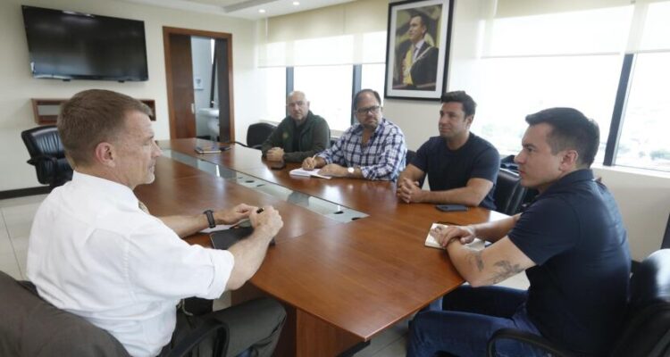 Ecuador pactó con Erick Prince una «alianza estratégica» contra el narco 1 Noboa -Prince