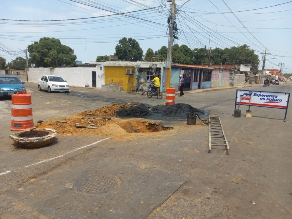 Casi 159 mil habitantes se beneficiarán con la reparación del colector en el barrio Guaicaipuro de Maracaibo 2 WhatsApp Image 2025 03 26 at 11.03.15 AM 1