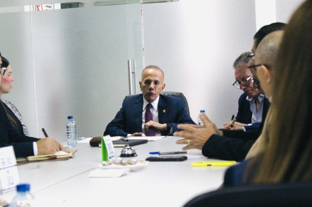 Gobernador Rosales y la Cámara Petrolera analizaron el impacto negativo de las sanciones hacia Venezuela 4 WhatsApp Image 2025 03 28 at 8.02.15 AM
