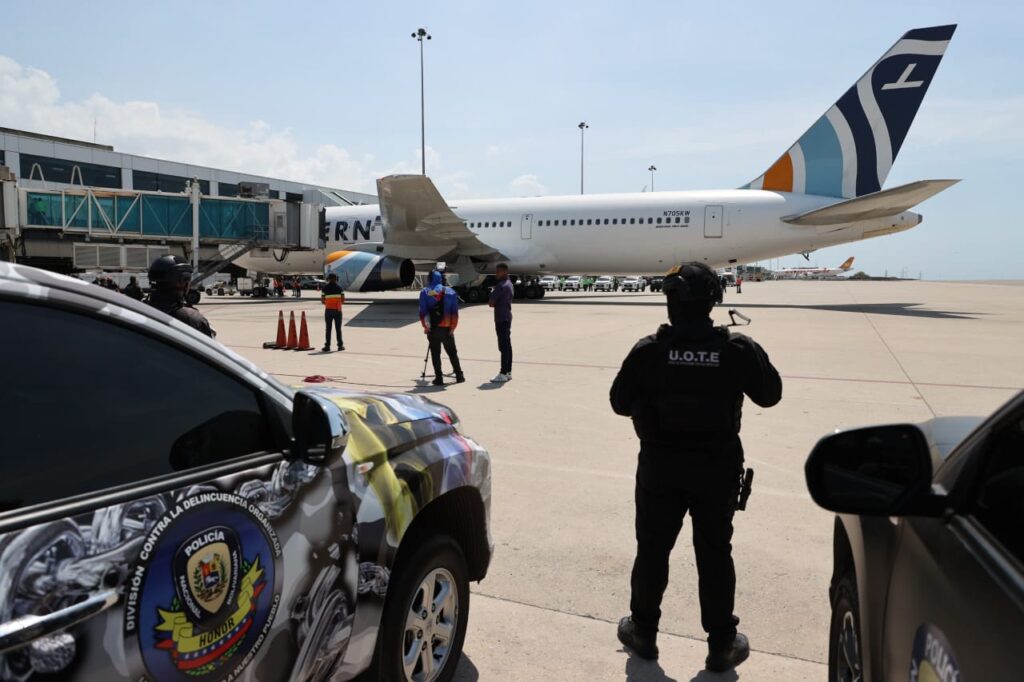 Arribó a Venezuela nuevo vuelo del Plan Vuelta a la Patria 4 WhatsApp Image 2025 03 31 at 11.11.43 AM 1