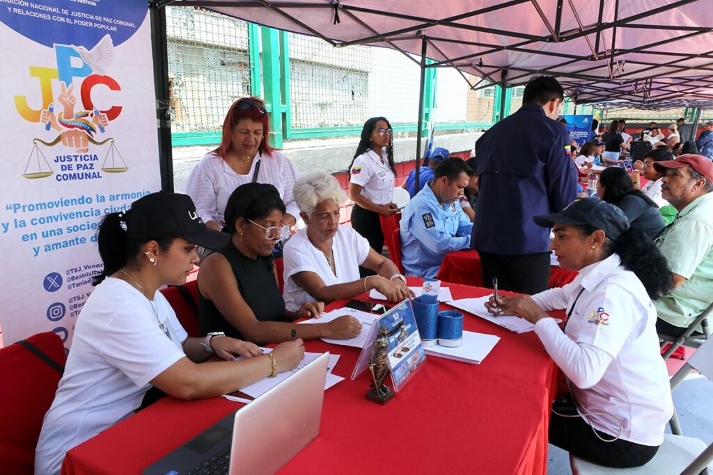 141 Tribunales Móviles se realizaron en el primer trimestre 2025 4 TRIBUNAL MOVIL CATIA LA MAR 5