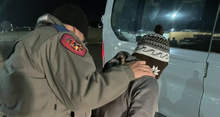 Detienen a 40 sospechosos del Tren de Aragua en Texas