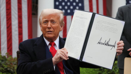 Trump anuncia un arancel del 15% para Venezuela a partir del 9 de abril