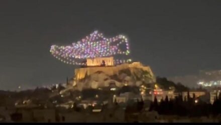 Grecia demanda a Adidas