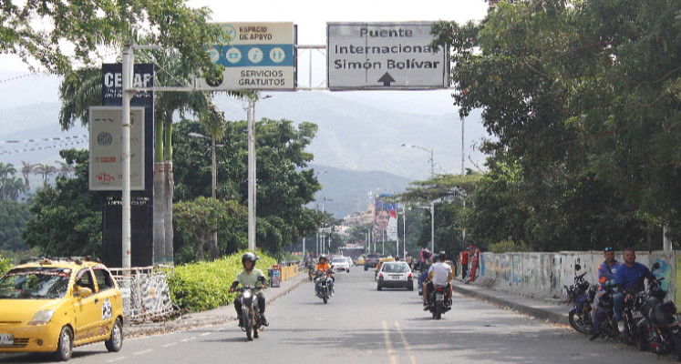 APERTURA DE LA FRONTERA