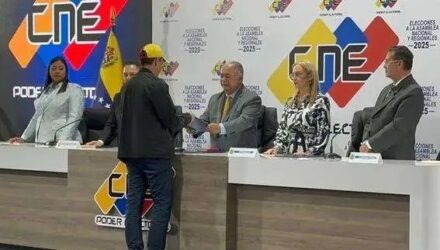 Acto del CNE
