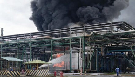 Declaran en emergencia a la mayor refineria de Ecuador tras incendio en sus instalaciones