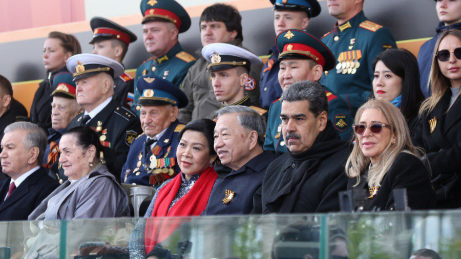 cortesia nicolas maduro y cilia flores participan en el desfile del dia de la victoria en rusia 41089
