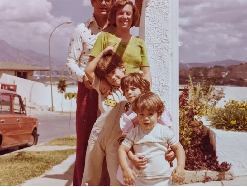 Familia