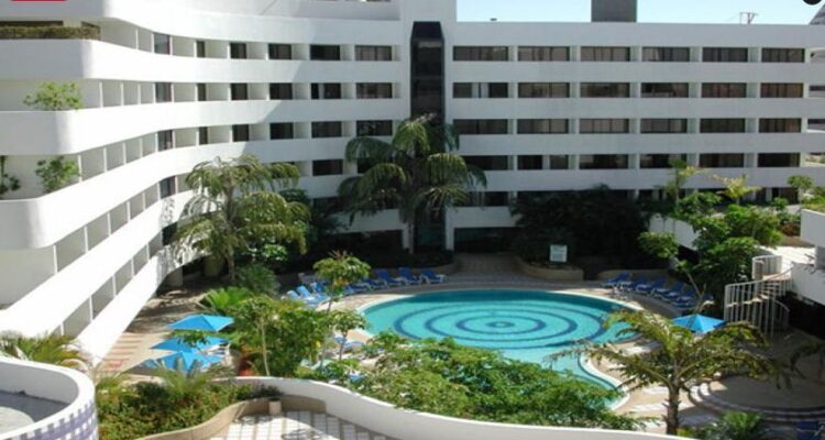 HOTELES