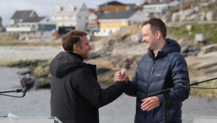Macron1
