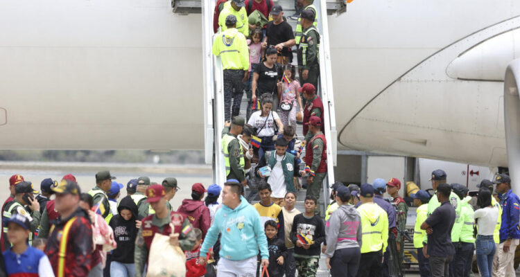 Venezolanos deportados