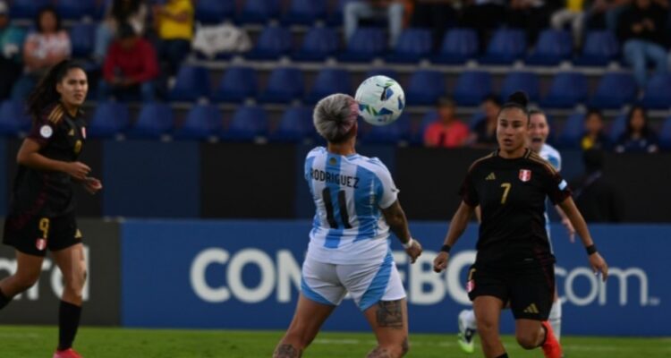 Argentina ganó 1-0 a Perú y es semifinalista de la Copa América femenina 1 Argentina