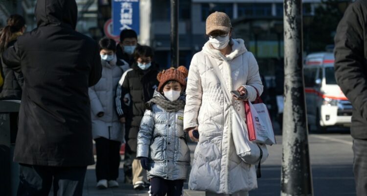 China dará a las familias 500 dólares al año por cada niño menor de tres años 1 China Natalidad