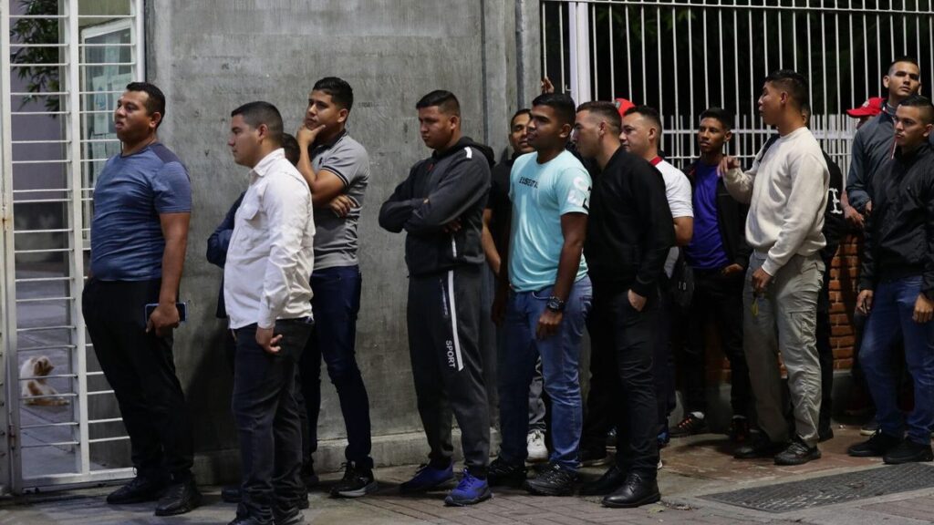 PSUV obtuvo 285 alcaldías y la oposición se quedó con 50 2 Elecciones