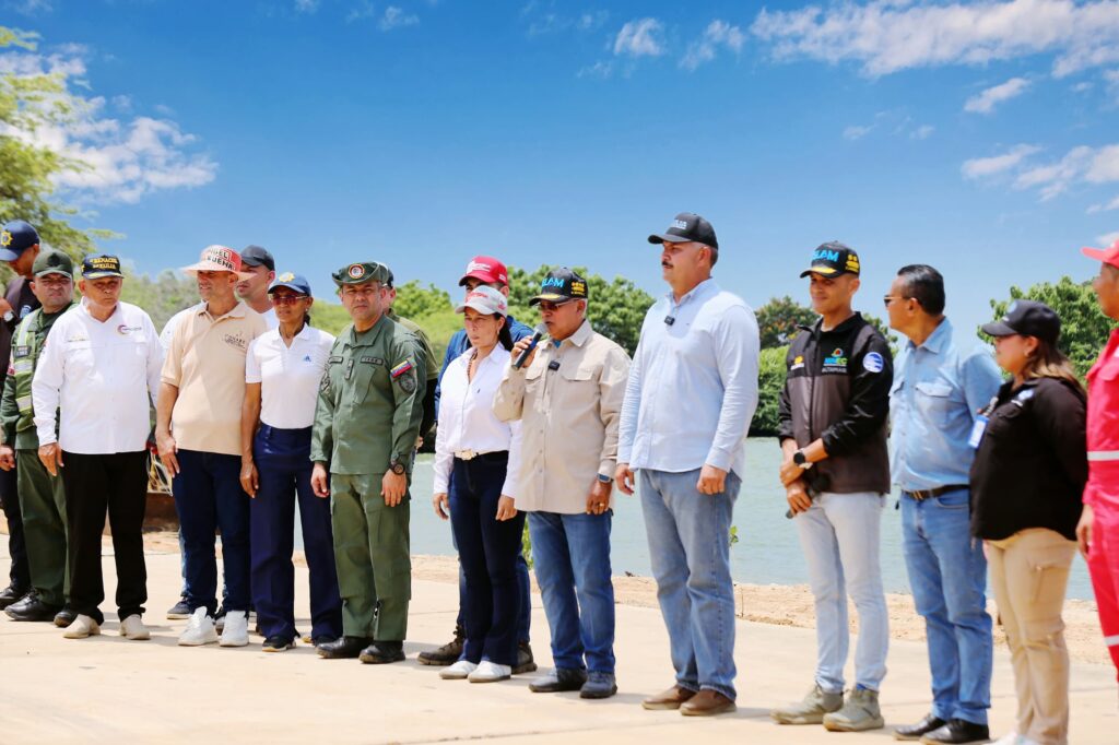 Plan Maestro para el Rescate del Lago de Maracaibo sensibilizó a población sobre su preservación para las generaciones presentes y futuras 4 PHOTO 2025 07 24 12 32 34 3