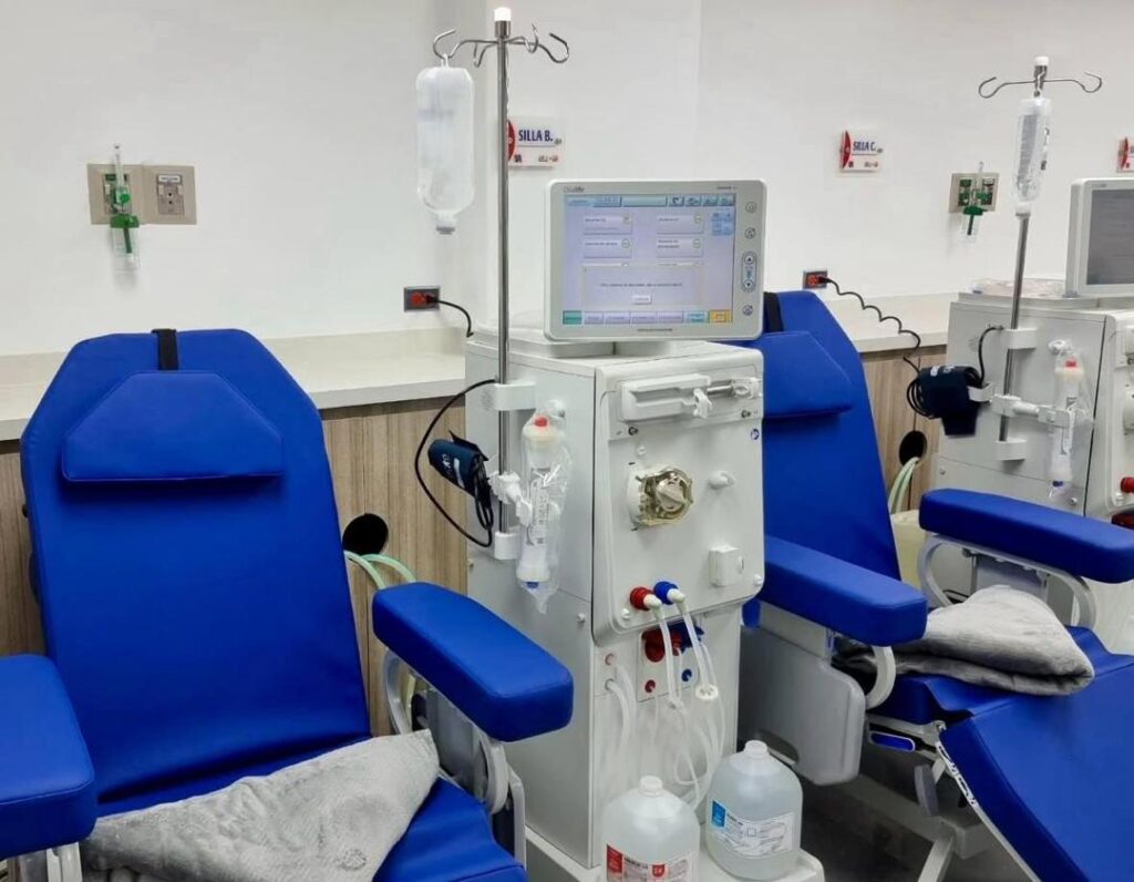 Plan Cayapa de la Salud llegó a Mara con la instalación de equipos para Unidad de Diálisis 2 WhatsApp Image 2025 07 03 at 11.45.32 AM