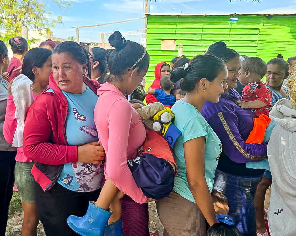 Gobierno Bolivariano atendió mil 800 familias de Barranquitas afectadas por las lluvias 2 WhatsApp Image 2025 07 07 at 7.31.27 AM