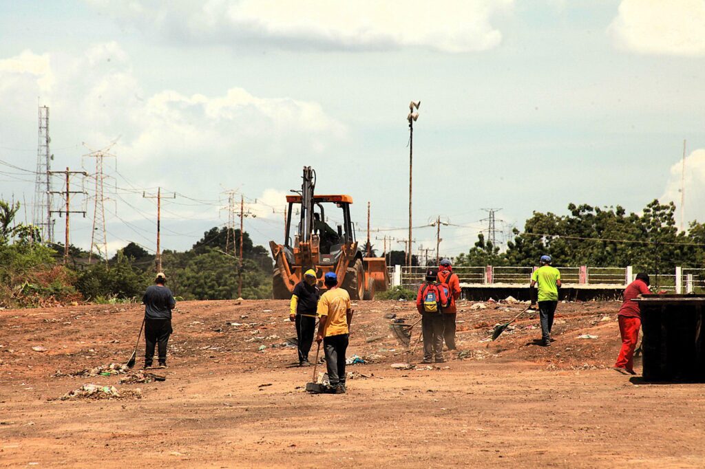 Gobernador Caldera: Plan Zulia Oeste está pensado en la construcción de una ciudad humana junto a las Salas de Autogobierno 3 WhatsApp Image 2025 07 11 at 2.00.06 PM