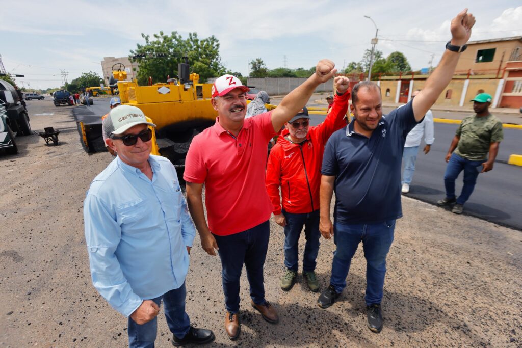 Gobernador Caldera inspeccionó trabajos que garantizan el tránsito en circunvalaciones 2 y 3 4 WhatsApp Image 2025 07 12 at 1.45.26 PM 2