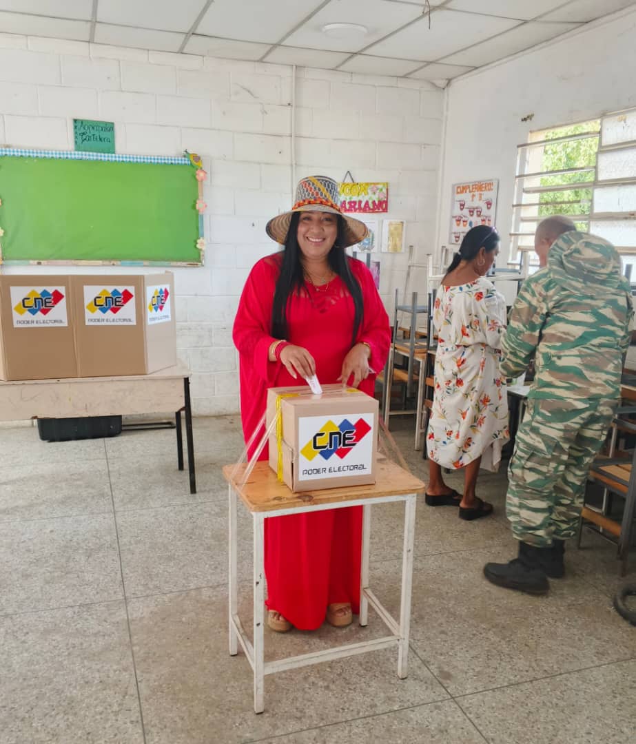 Diputada Arly González: «Los Pueblos Indígenas del Zulia salieron a votar masivamente» 2 WhatsApp Image 2025 07 28 at 9.22.27 AM