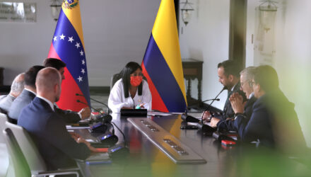 delcy rodriguez y autoridades energeticas de colombia cortesia 44157