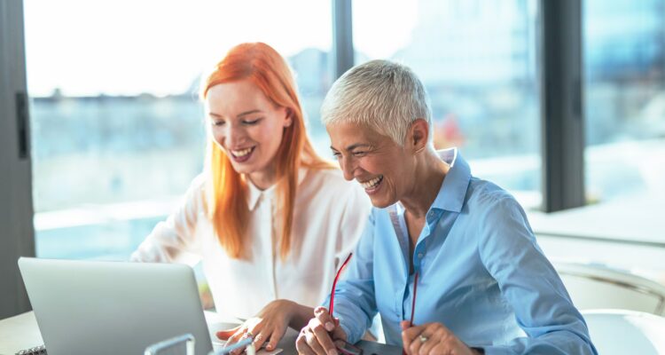 Boomers vs Generación Z: La batalla de las reglas sociales 1 Boomers