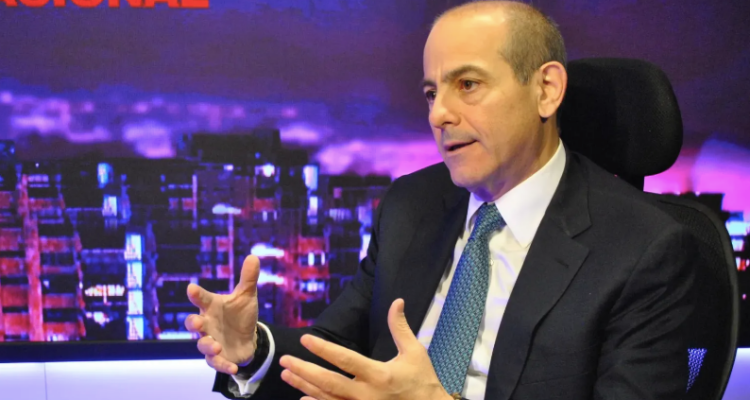 El liderazgo de José Simón Elarba en la transformación ambiental de Venezuela 1 José Simón Elarba