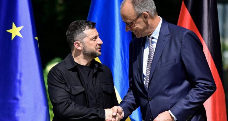 Merz recibe a Zelenski en Berlín antes de cumbre de Trump y Putin 1 Merz