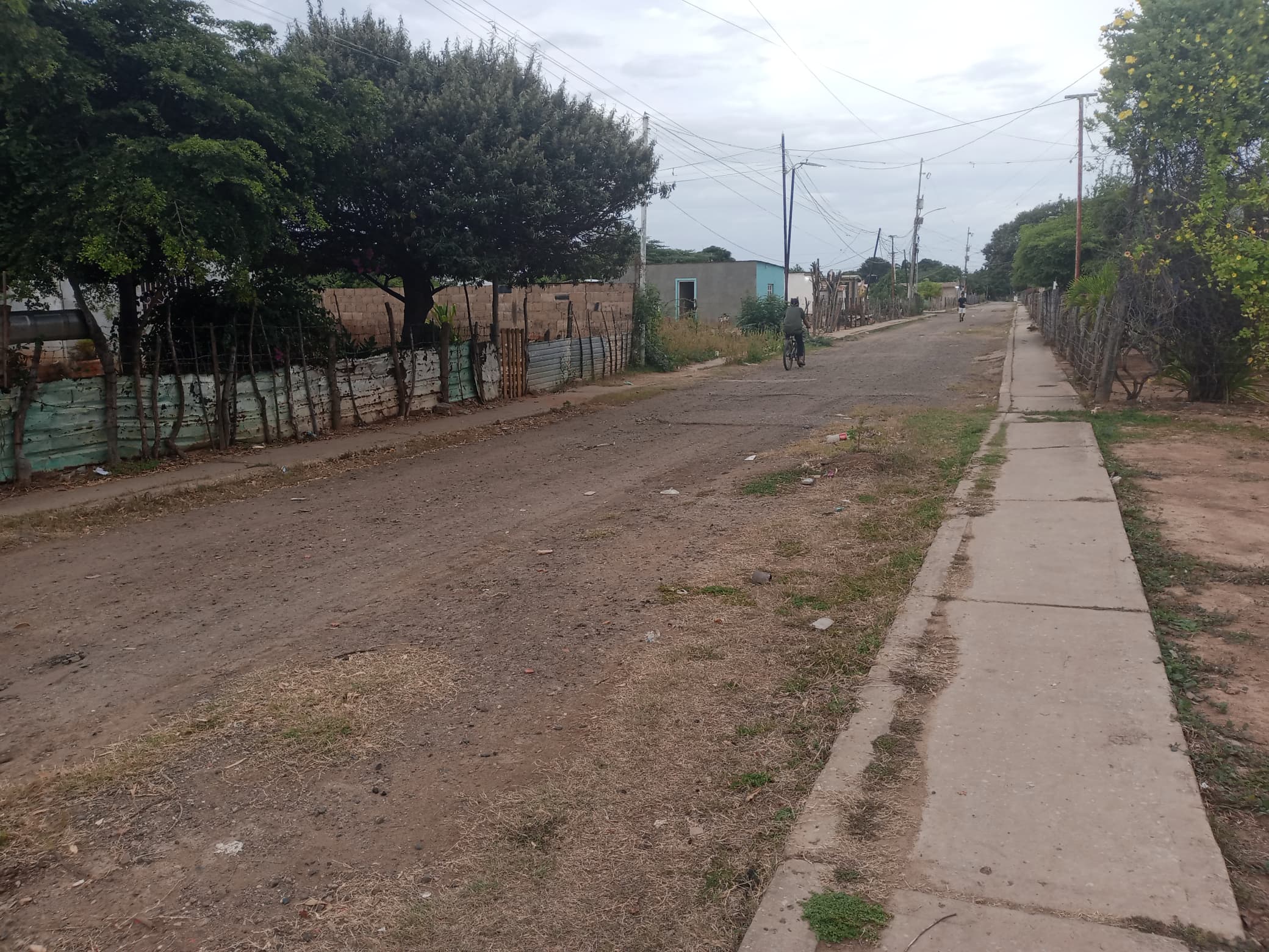 Santa Cruz de Mara: Habitantes de los sectores Bello Monte y Jagüeycito reportan crisis vial 4 AQUAOIE0 WhatsApp Image 2025 08 10 at 10.25.23 PM 3