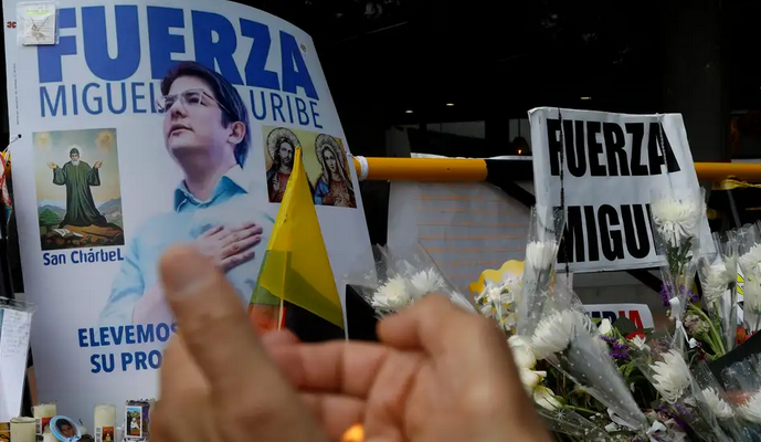 El senador colombiano Miguel Uribe Turbay regresó a un estado crítico tras sufrir una hemorragia 1 Uribe Turbay