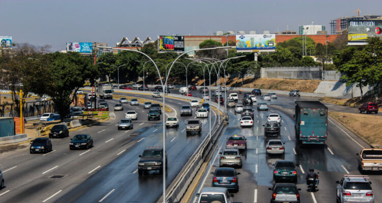 CANIDRA: Más de 4 millones de autos circulando en el país 1 Autos