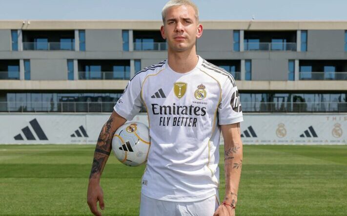 FUTBOL MASTANTUONO PRESENTICON REAL