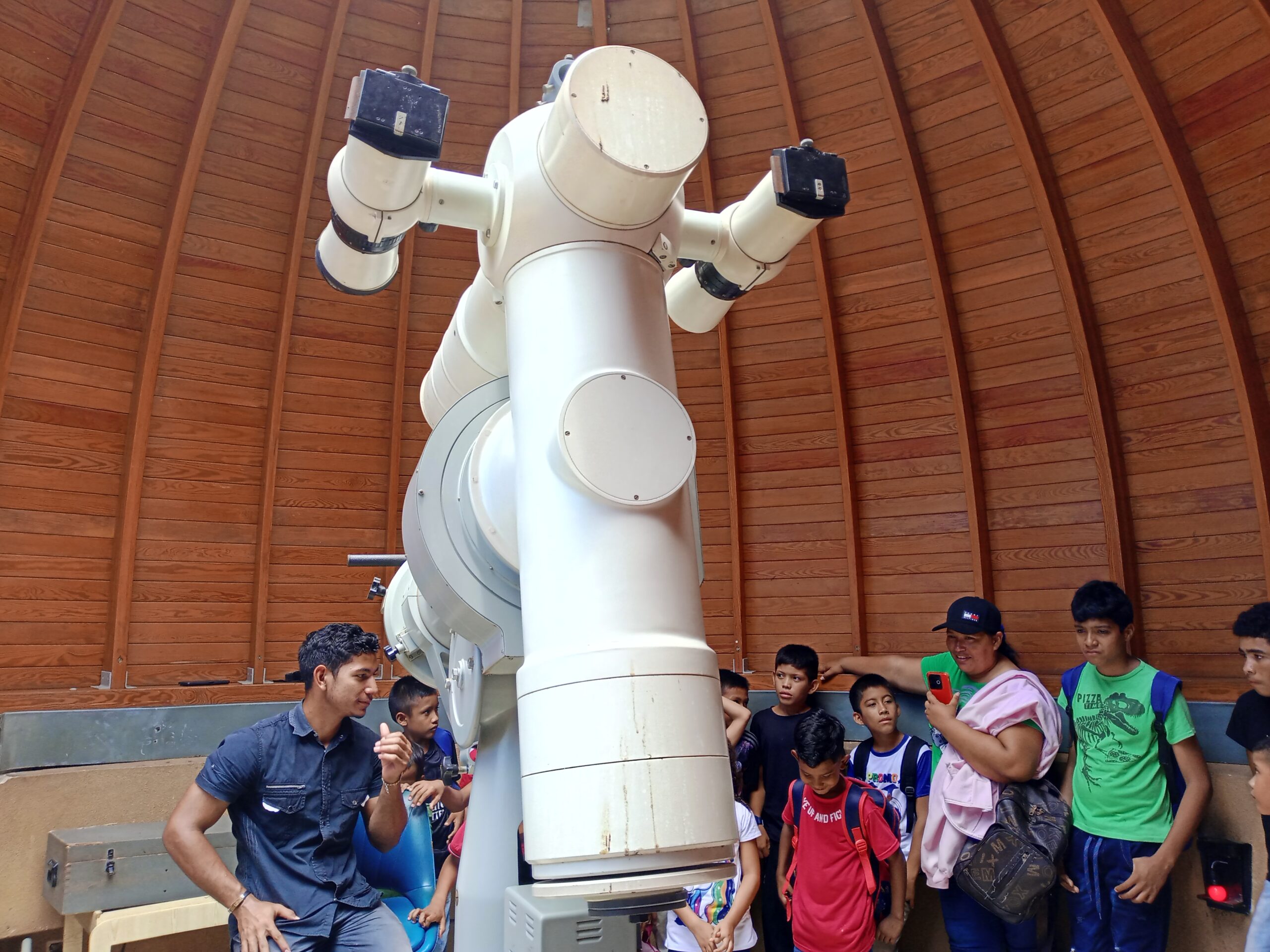 Planetario Simón Bolívar: Una joya turística con casi cuatro décadas ubicada en el municipio Mara 13 IMG 20250816 123151 225 scaled