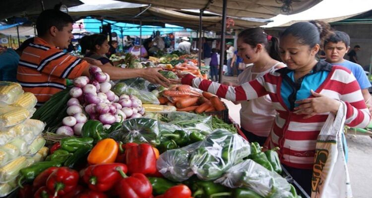 Fedeagro advirtió caída en el consumo nacional de hortalizas y frutas 1 Frutas