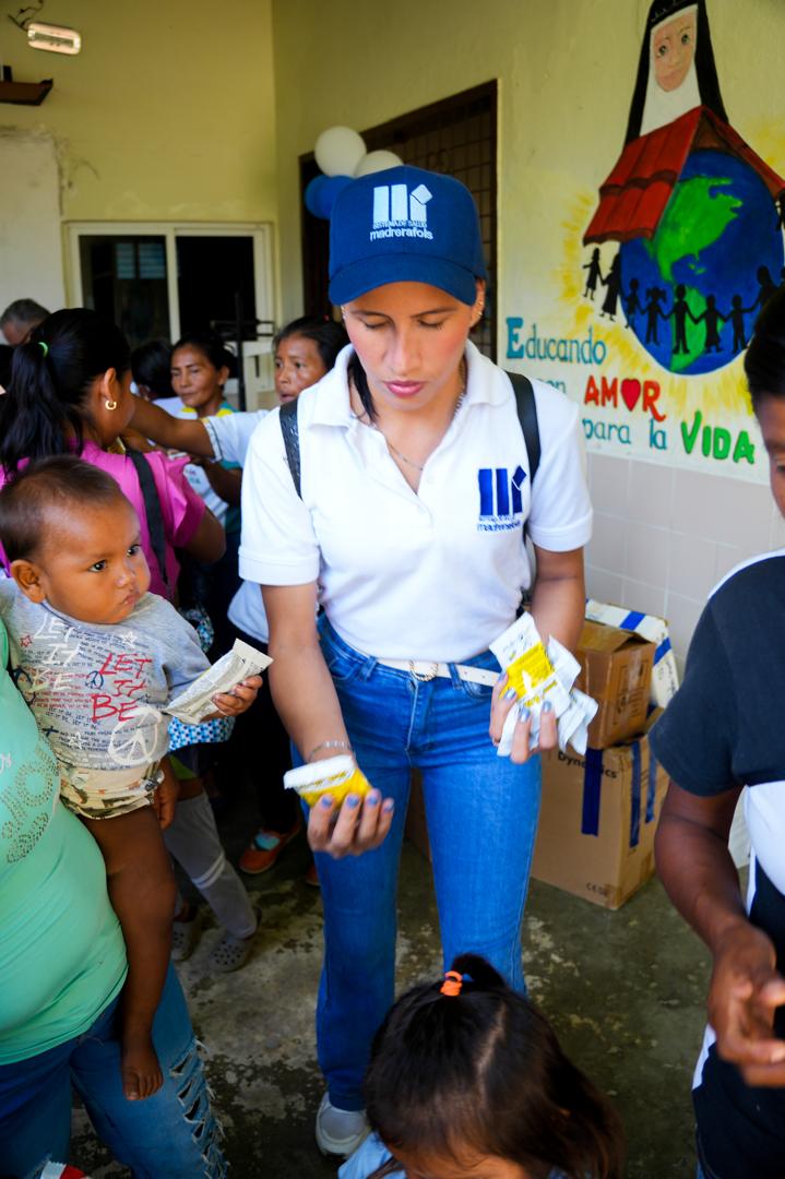 Madre Rafols y las hermanas de la Caridad de Santa Ana brindaron atención médica gratuita en el Tokuko en Perijá. 2 PHOTO 2025 08 04 07 53 10 2