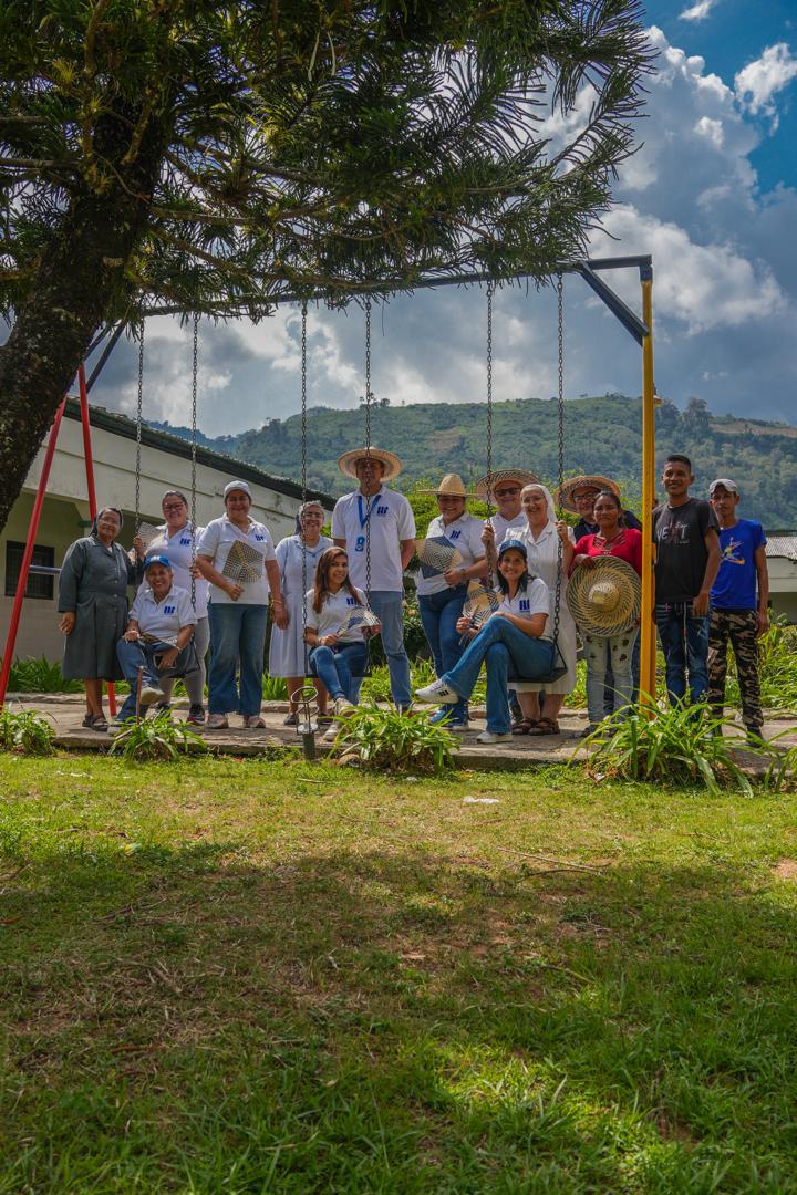 Madre Rafols y las hermanas de la Caridad de Santa Ana brindaron atención médica gratuita en el Tokuko en Perijá. 5 PHOTO 2025 08 04 07 53 10 3