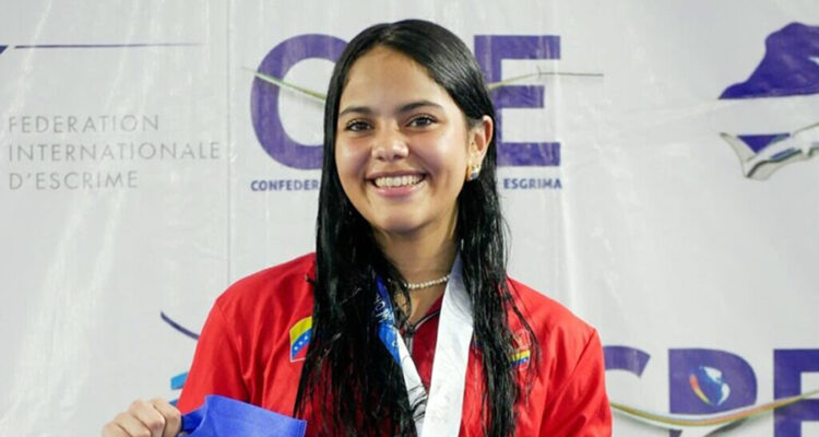 Victoria Guerrero obtuvo medalla de oro en espada individual femenina 1 medalla de oro