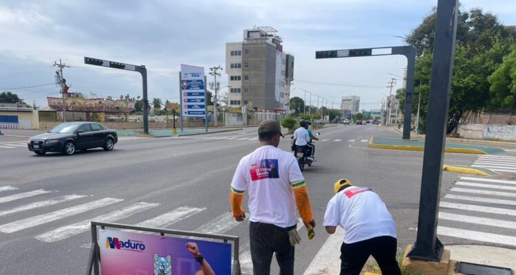¡La esperanza en acción! Rescate de Maracaibo avanza con asfaltado, demarcación y pintura de brocales 1 esperanza