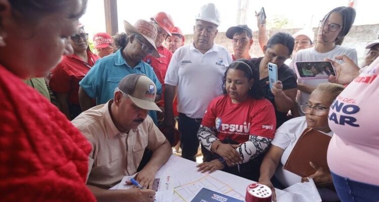 Asfaltado, gasificación y colector: Gobernador Caldera inicia la semana con atención a los servicios públicos 1 WhatsApp Image 2025 08 04 at 4.15.15 PM 1