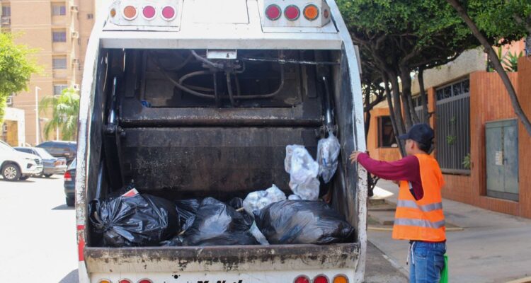 Di Martino: «15 mil toneladas de basura se recolectaron en 5 días en Maracaibo» 1 basura