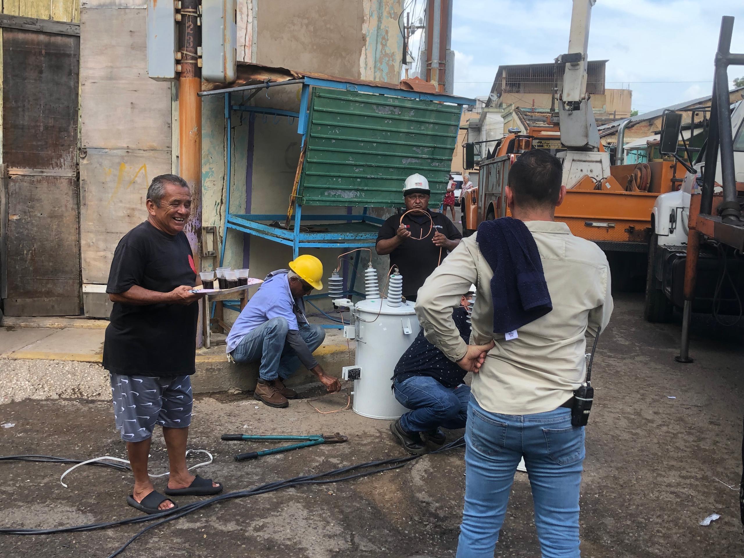 Gobernador Luis Caldera impulsa planes para optimizar el servicio eléctrico en el Zulia 4 WhatsApp Image 2025 08 06 at 11.44.22 AM 2