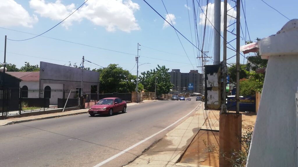 Residentes de La Pomona sufren por la escasez de agua y la indiferencia por parte de Hidrolago 2 Pomona