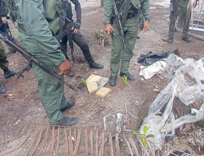 FANB desmantela campamento terrorista en Amazonas 3 WhatsApp Image 2025 08 12 at 2.55.52 PM